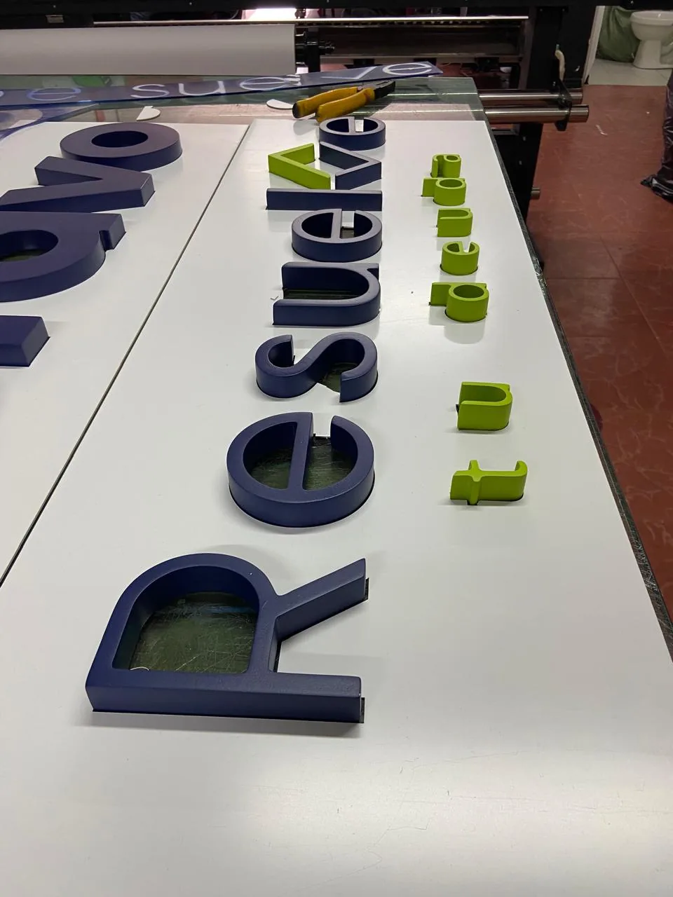 Aviso Madera Mdf 13